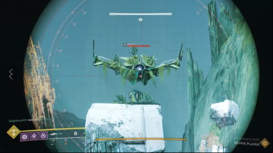 Destiny 2 Garden of Salvation: the player takes aim at a flying shapceship-like creature