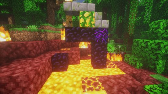 A Minecraft ruined portal in a jungle
