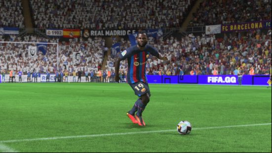 Best FIFA 23 midfielders: Franck Kessie with the ball