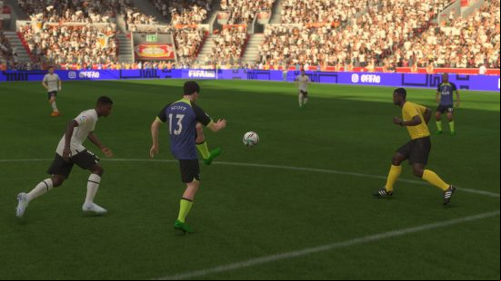Best FIFA 23 midfielders: Alex Scott receiving the ball in the air
