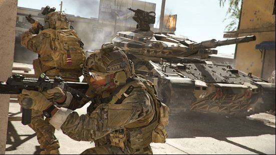 Modern Warfare 2 raids explained: armed soldiers peek around a corner as a tank es behind