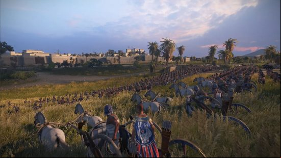 Total War Pharaoh factions: a huge army on horseback.