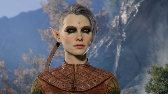 Baldurs Gate 3 Ranger build: An elf female, with pointed ears, wearing leather armor, carrying a bow on her back.