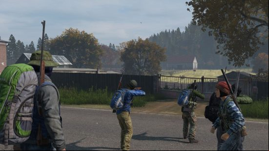best dayz servers: five soldiers with rifles on their backs behind the gates of an empty farm field