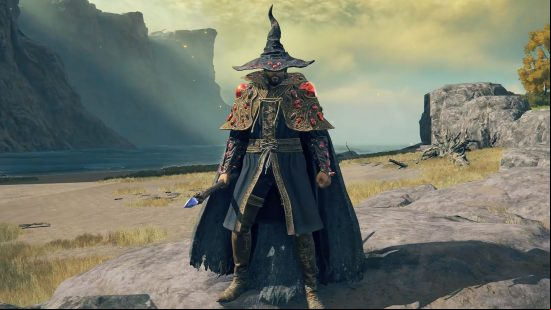 The full Alberich armor set in Elden Ring