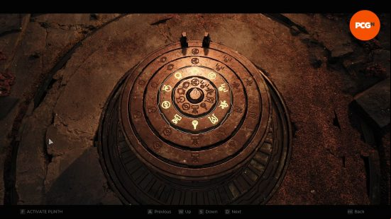 The Remnant 2 plinth puzzle, depicting four concentric circles adorned with ten symbols each atop a golden plinth.