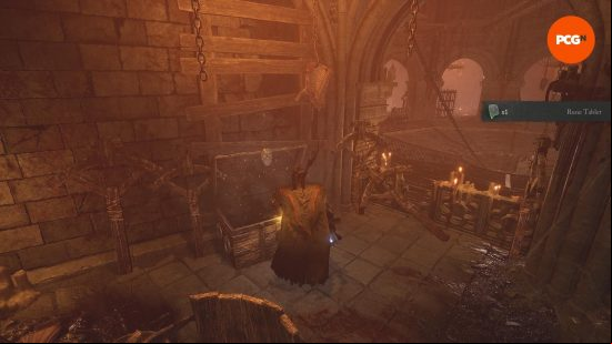 Lords of the Fallen rune tablet: The player is seen opening a chest that contains the Rune Tablet.