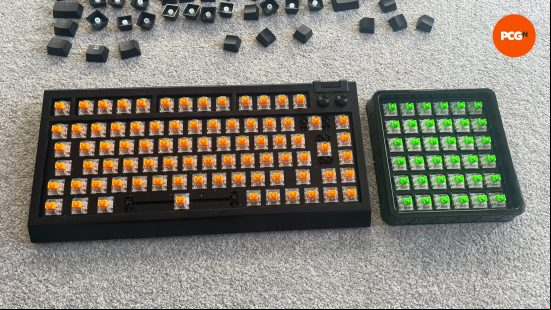 Razer Blackwidow V4 75% mid-modding 