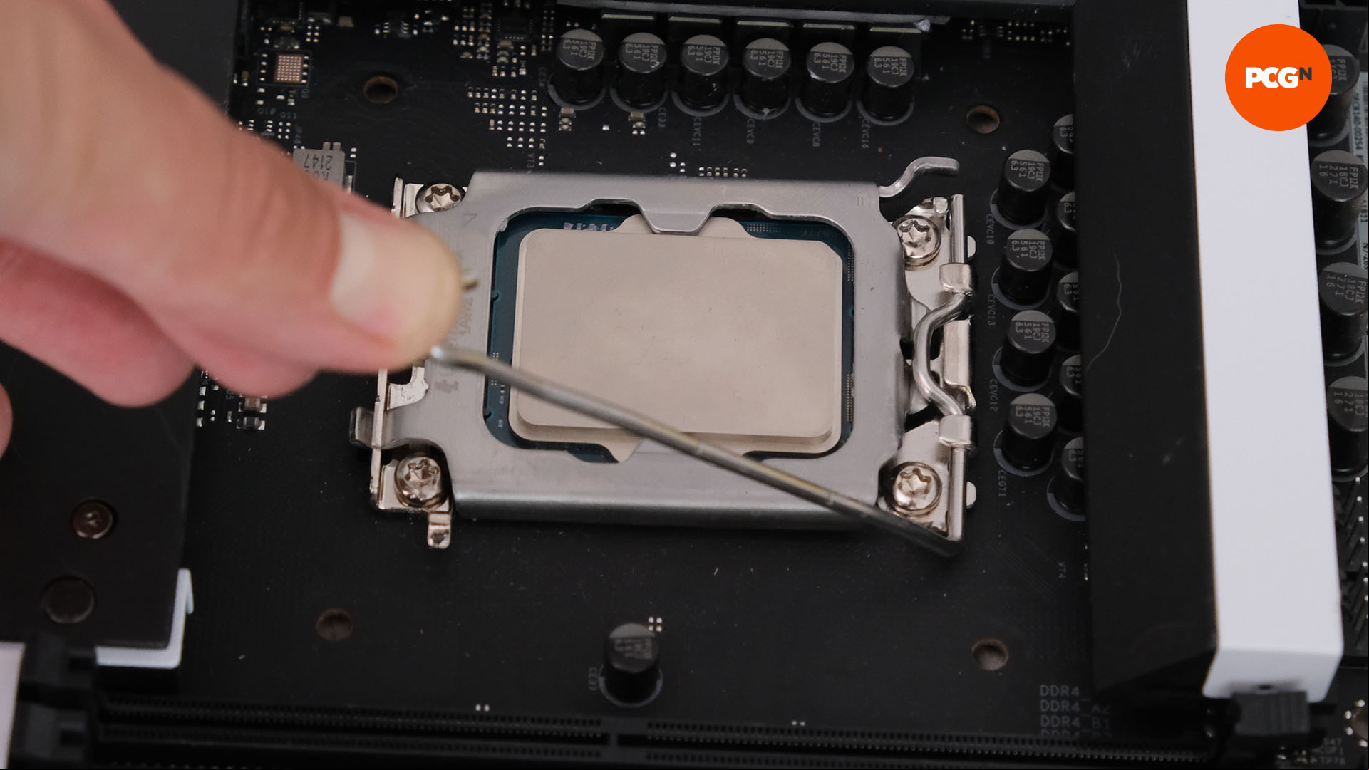 How to build a gaming PC: Lower lever on Intel U socket