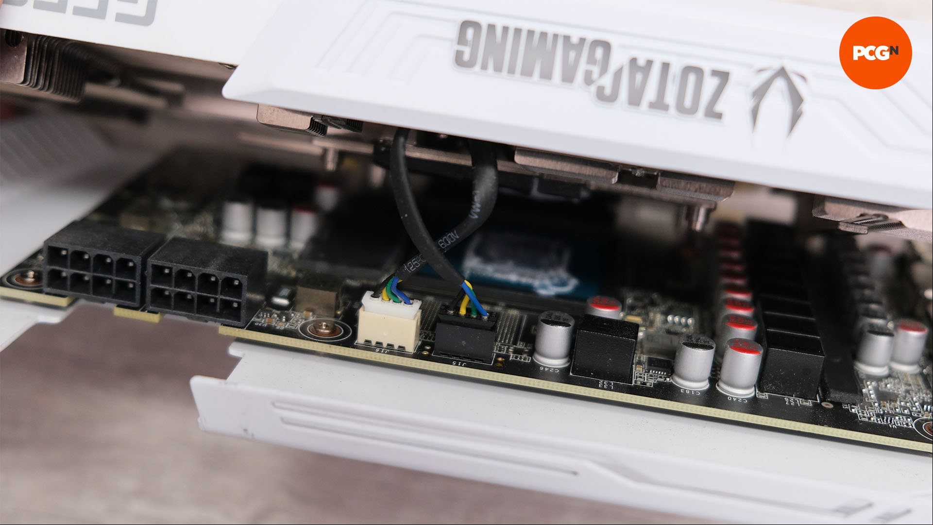How to lower GPU temp: Detach cables