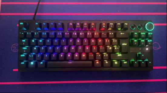 Razer Huntsman V3 Optical against nebula mousemat 