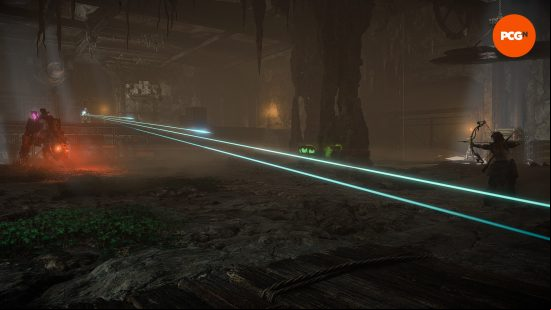 Horizon Forbidden West review: a boss fight against a member of the Eclipse.