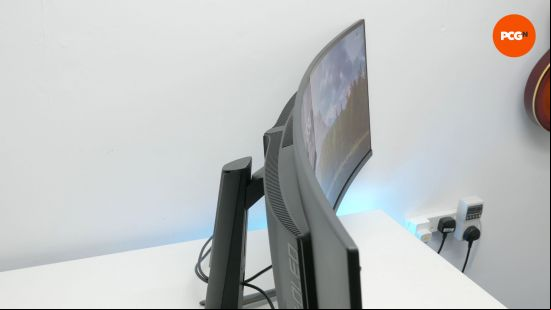 msi mpg 491cqp qd-oled gaming monitor review 04 curve