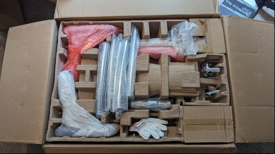 Sihoo Doro C300 chair review image showing how the chair arrives in its box.