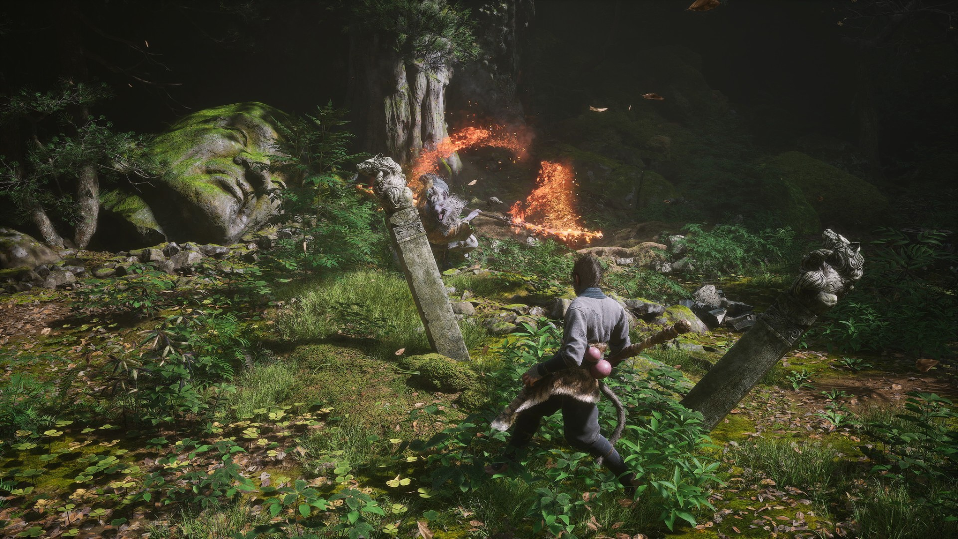 Black Myth Wukong preview: Wukong fighting a lone wolfman.