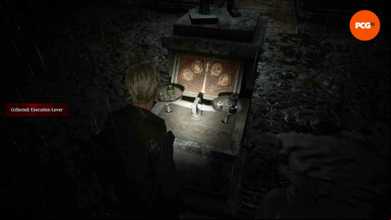 James stands in front of the Toluca Prison scales having received the execution lever for the Silent Hill 2 gallows puzzle.