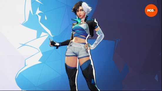Marvel Rivals characters: a femal wearing white shorts and a blue top. She has two-tone hair, black and white.