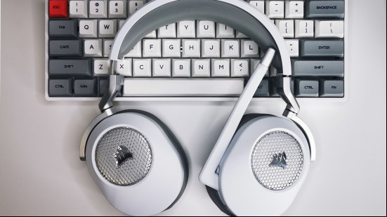 Corsair HS65 Surround