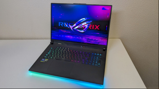 Asus ROG Strix Scar 18