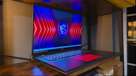 MSI Titan 18 HX